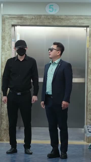 她的心间雀（30集）高清无码免费看