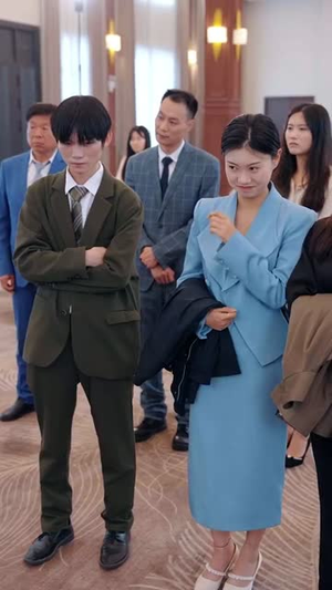 冷眼旁观的她 (61集) 让你一口气看完