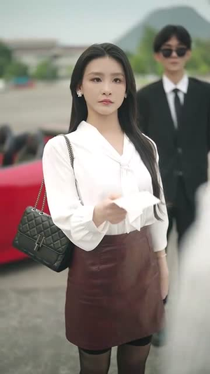 都市巨擘我的手机兑换万物 (62集) 都市巨擘我的手机兑换万物 (62集)古装短剧推荐