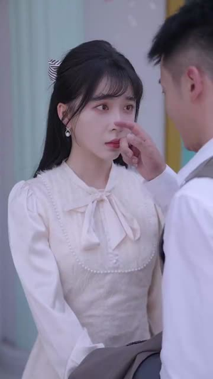 重生九八,我带初恋致富发家 (76集) 重生九八,我带初恋致富发家 (76集) 第32集