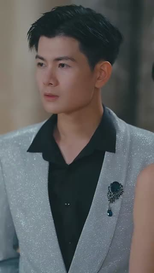 谁让他当大反派的(98集) 谁让他当大反派的(98集)最新火爆短剧