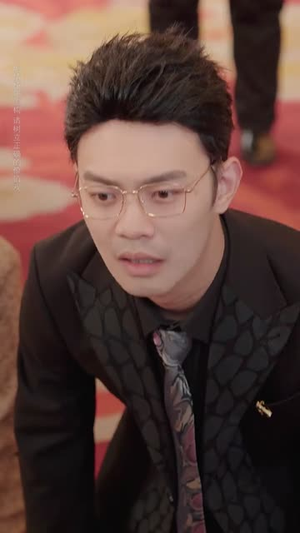 逆子嫌我穷，转身我亮出顶级身家（64集）在线播放