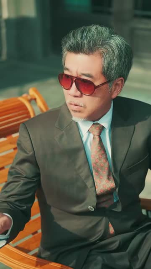 重生1978：开局继承百亿家产（80集）全集免费观看